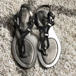 Silver sandals size 7:5